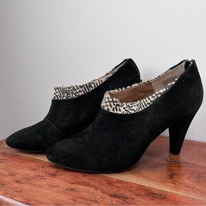 Seychelles black suede short booties, ankle boots, animal print trim, size 9